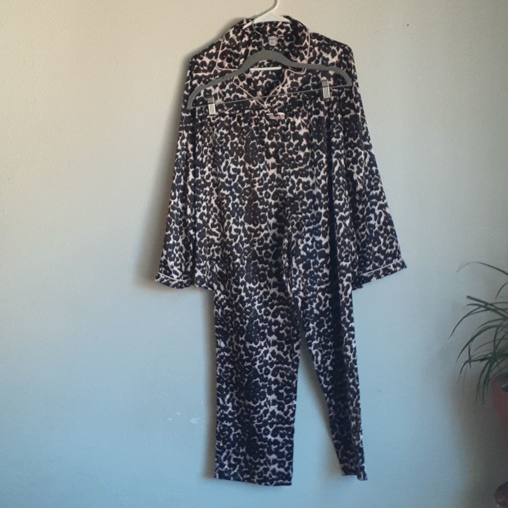 Pinck K pajamas set small pink and brown